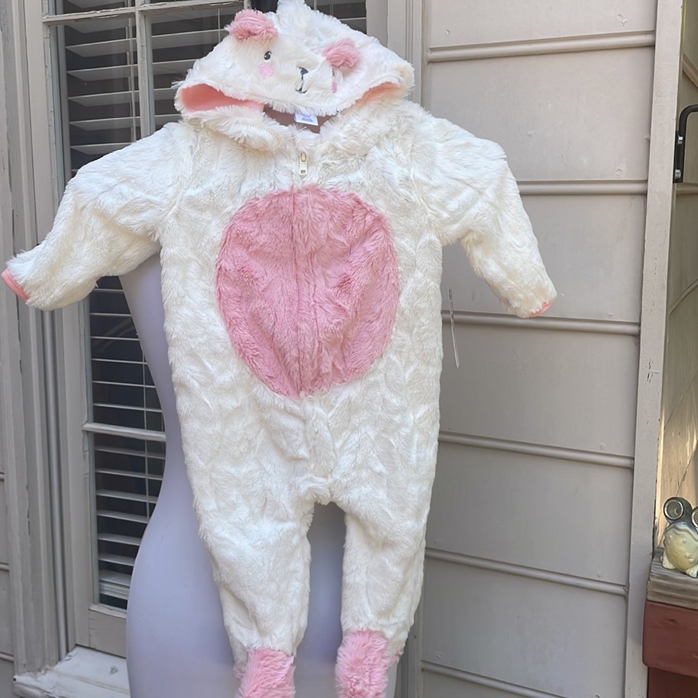 NWT- Baby Mack Infant Costume- Fuzzy White Teddy Bear Size 6-9Months